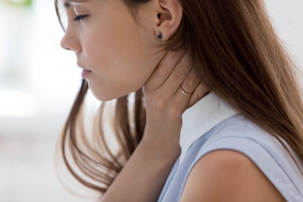 Fashion Mommy article titled A Pain In The Throat: Managing Tonsillitis with CBD, a backlink placement for Naturecan