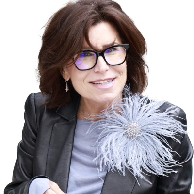 Photo of Susan Willig.